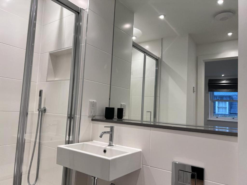 Chapel - Central Studio Apartment Bath Esterno foto
